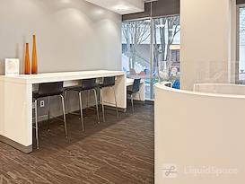 Regus | Sugar Land - Three Sugar Creek