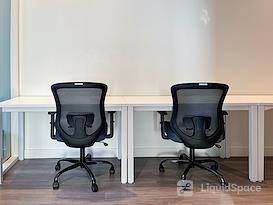 HQ | ON, Toronto - Hullmark Center