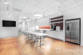 Regus | Melville Expressway II