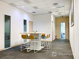 HQ | Jakarta Plaza Oleos