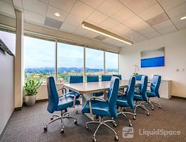 Regus | 24th and Camelback
