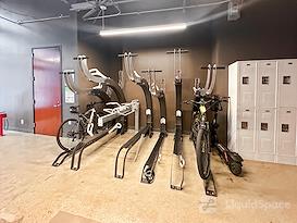 Regus || 580 California