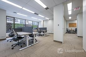 Flexday Suite - 141 Adelaide St. W