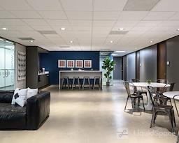 Boxer - 2323 South Voss