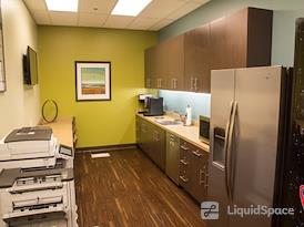 Regus | CNA Building