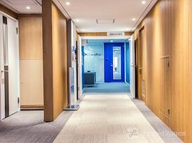 Regus | Osaka, Keihan Yodoyabashi (Open Office)