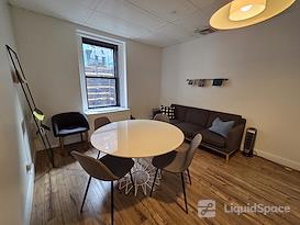 SaGE@276Fifth