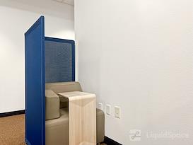 Regus | Burleson - E Renfro St