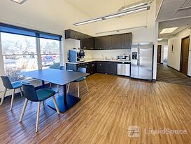 Regus | Oak Park Dr