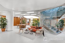 Regus | Budapest, Szervita Square