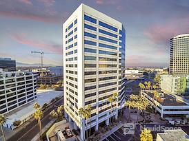 Boxer - 3101 Central Plaza