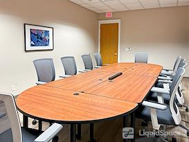 Regus | FL, Gainesville - East University Avenue