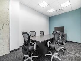 Regus | South Loop Roosevelt