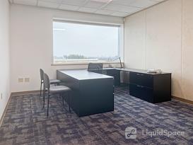 Regus | Madison - Heartland Trl