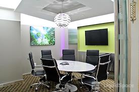 Jay Suites - 10 Times Square