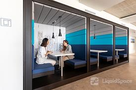 Regus | Geneva, Pont Rouge