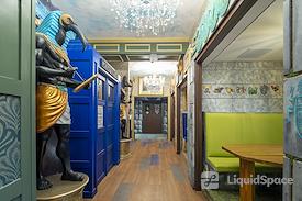 DeskLodge Beacon Tower