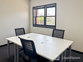 Regus | CA, Visalia - S Church St