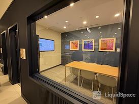 Capital One Café - Eastview Mall