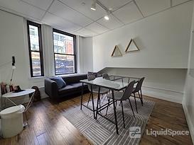 SaGE@276Fifth