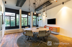 Regus | GKM Green Tower