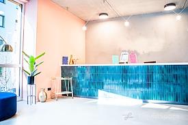 Regus || Warner Center