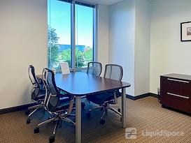 Regus | Perimeter Woods
