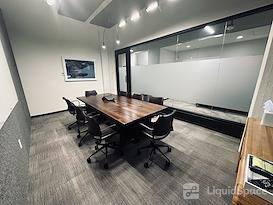 560 Flex by Cummins Station