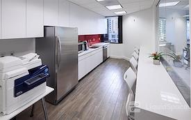 Group Office Space 24