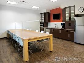Regus || Crosstown Corporate