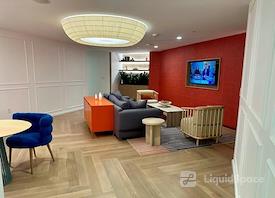 Carr Workplaces - Tysons