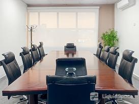 Regus | Abuja, Murjanatu House