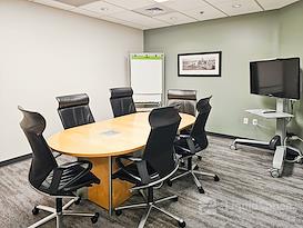 Regus | The District