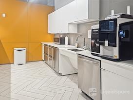 Regus | KY, Louisville - East Witherspoon St