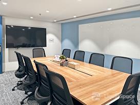 HQ | Hong Kong, Pioneer Centre