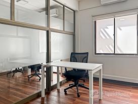 HQ | Santiago, Luis Carrera