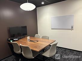 Industrious - Lex & E 50th St