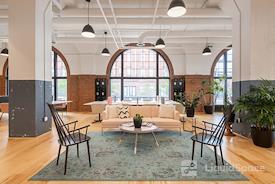 Regus | West Hartford - Spaces Blue Back Square