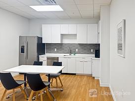 Regus | FL, Sarasota - Professional Pky E