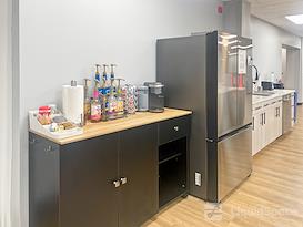 Regus | NC, Winston-Salem - W Third St