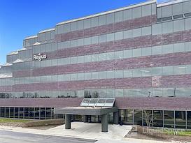 Regus | Westmont - Oakmont Plaza Dr