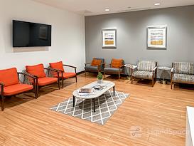 Regus | CA, Woodland Hills - Trillium Towers Center