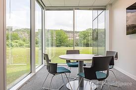 Expansive - Plaza on the Lake