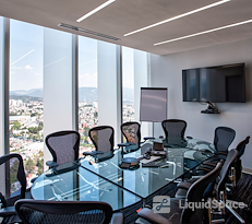 IOS OFFICES | Torre Porsche