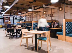 Regus | Toronto - Queen West