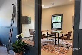 Barnfox Livingston Manor