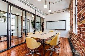 StartupHQ