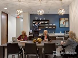 Regus | Mockingbird Towers