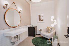 560 Flex by Cummins Station