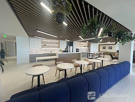 Carr Workplaces - Embarcadero Center